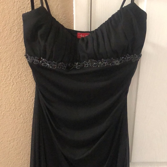 Dress used in good condition - Picture 2 of 6